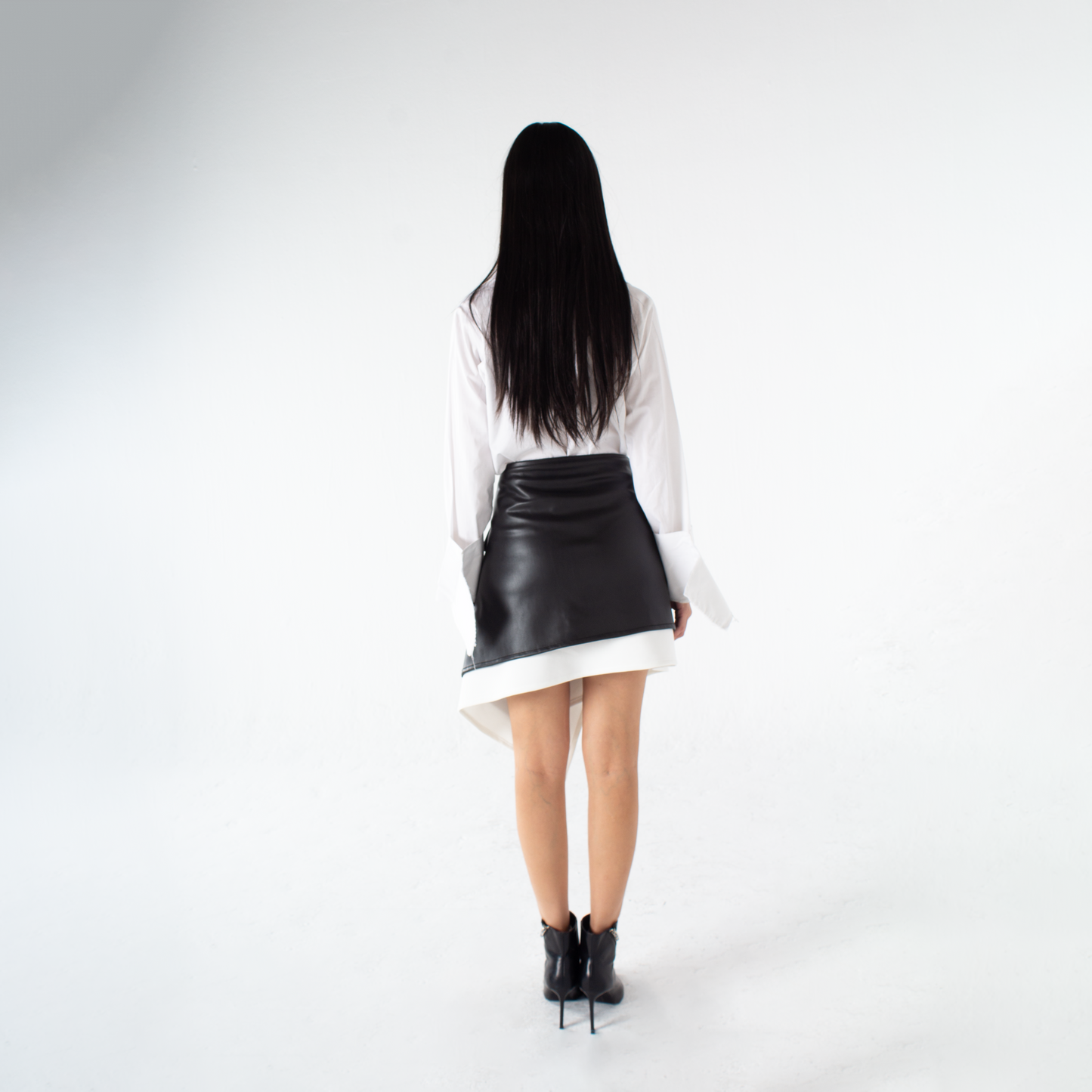 Envelope Chic Leather Skirt